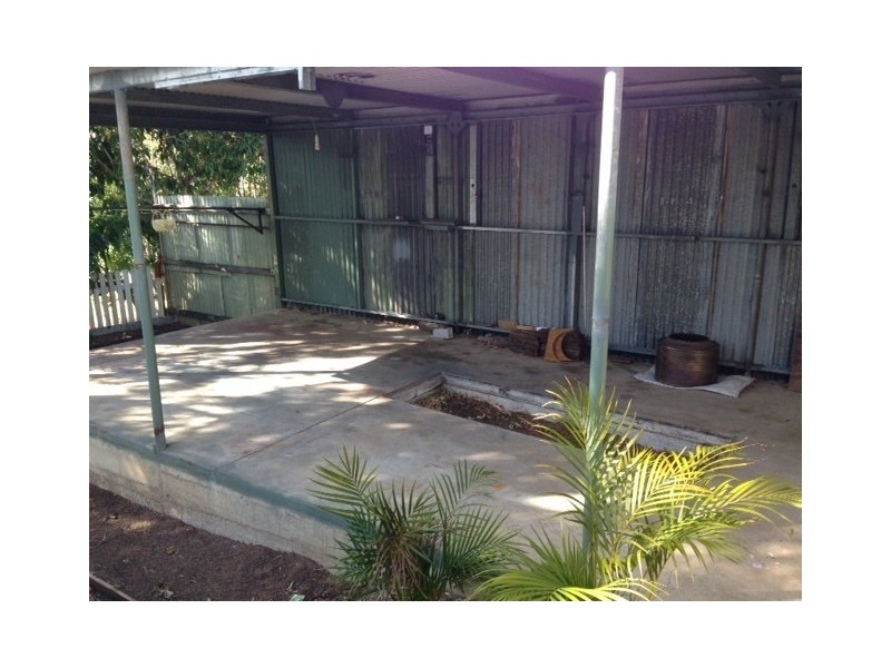 12 Gordon St, Mount Morgan QLD 4714