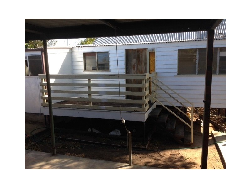 12 Gordon St, Mount Morgan QLD 4714