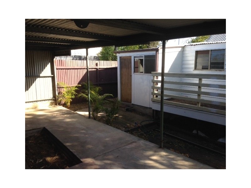 12 Gordon St, Mount Morgan QLD 4714