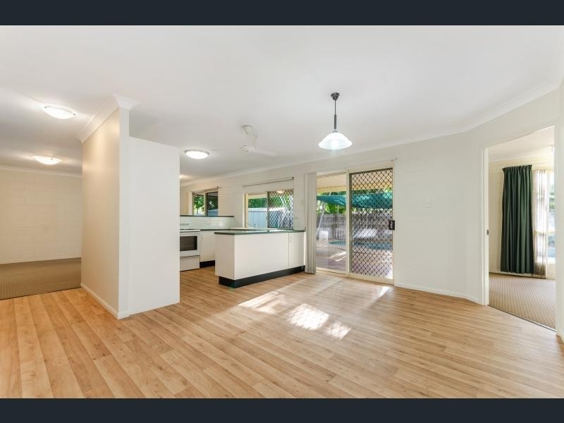 12 FLAME COURT, Kirwan QLD 4817
