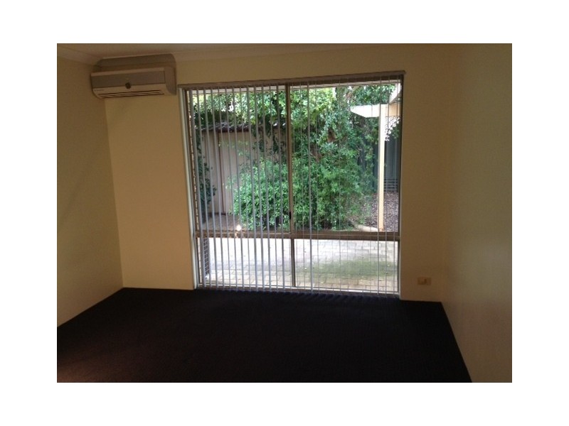 8 Settlers Way, Gosnells WA 6110