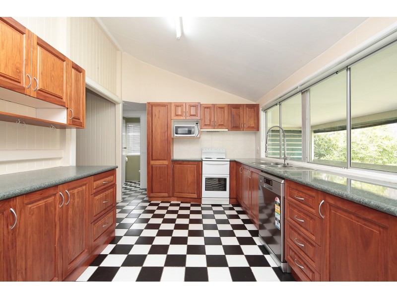 3 Hinton St, Goodna QLD 4300