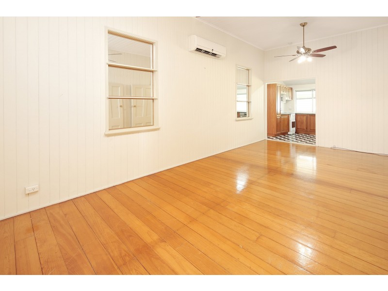 3 Hinton St, Goodna QLD 4300