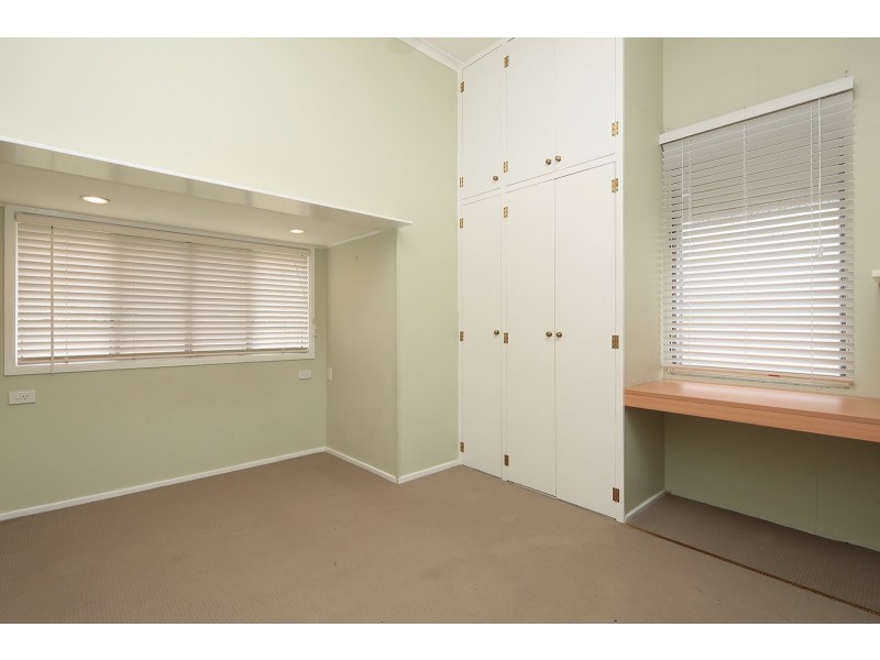 3 Hinton St, Goodna QLD 4300