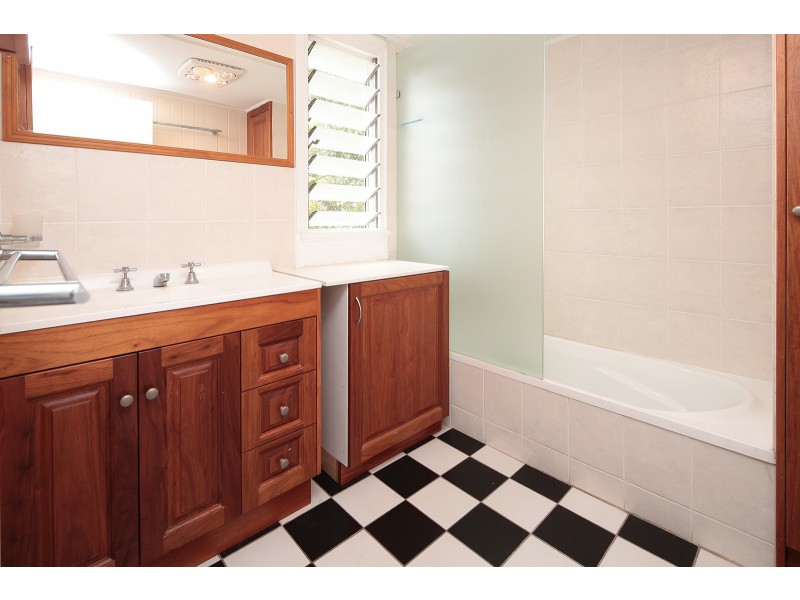 3 Hinton St, Goodna QLD 4300