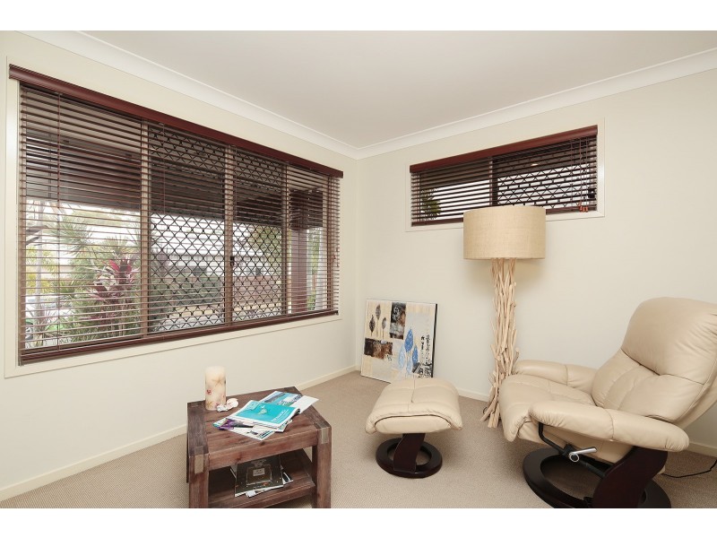 19 Olsen Crescent, Wakerley QLD 4154