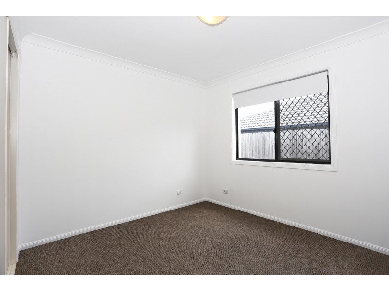 33 Berkshire Place, Springfield Lakes QLD 4300
