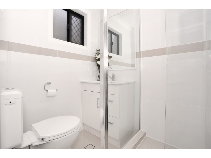 33 Berkshire Place, Springfield Lakes QLD 4300
