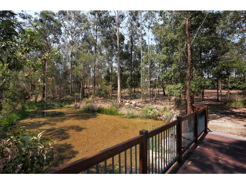 33 Berkshire Place, Springfield Lakes QLD 4300