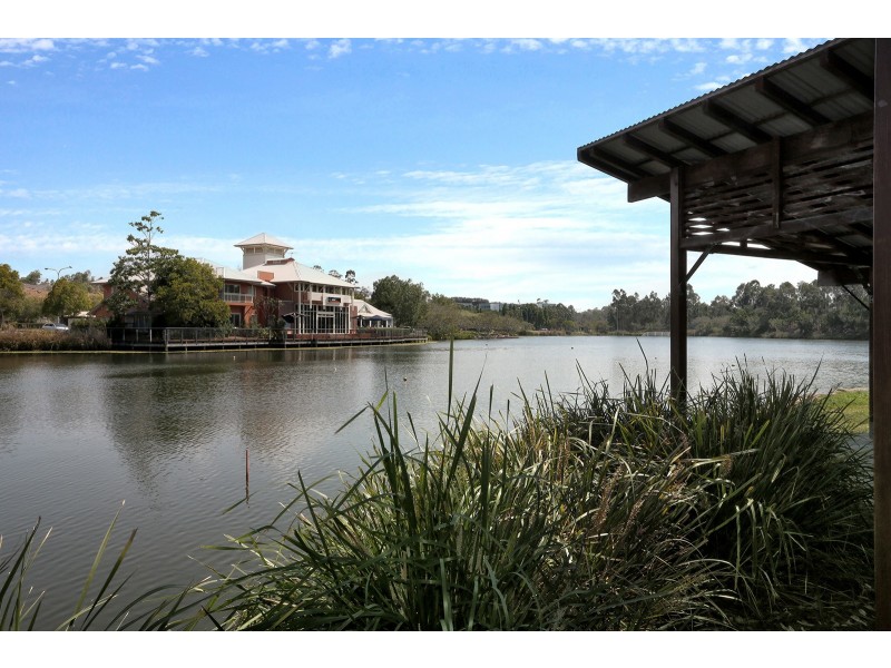 33 Berkshire Place, Springfield Lakes QLD 4300