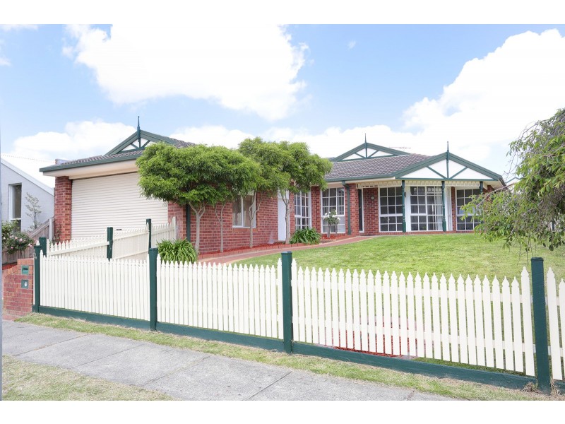 14 Wattle Bird Way, Langwarrin VIC 3910
