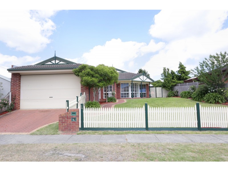 14 Wattle Bird Way, Langwarrin VIC 3910