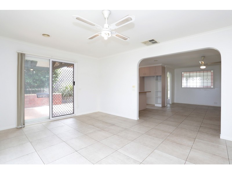14 Wattle Bird Way, Langwarrin VIC 3910