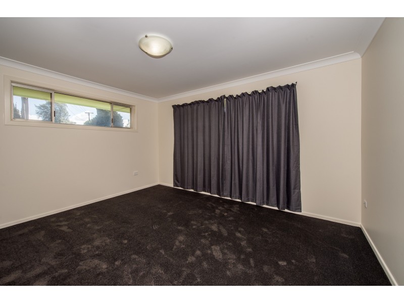 6 Corriedale Crescent, Harristown QLD 4350