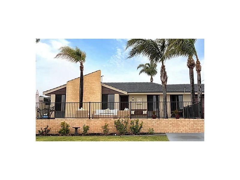 28 Kallaroo Place, Kallaroo WA 6025