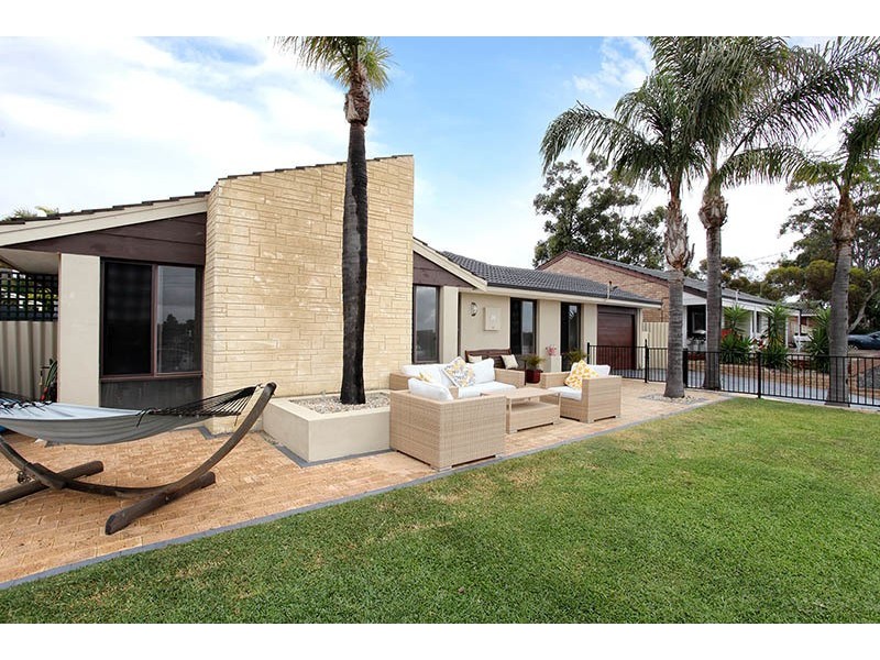 28 Kallaroo Place, Kallaroo WA 6025