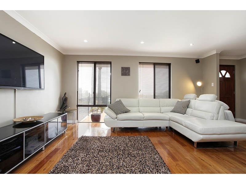 28 Kallaroo Place, Kallaroo WA 6025