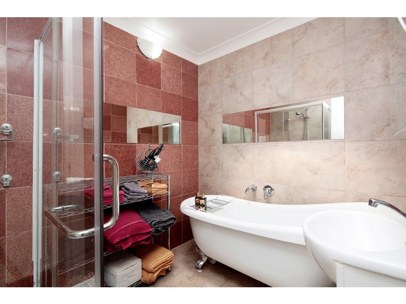 1 Champagne Crescent, Wilsonton Heights QLD 4350