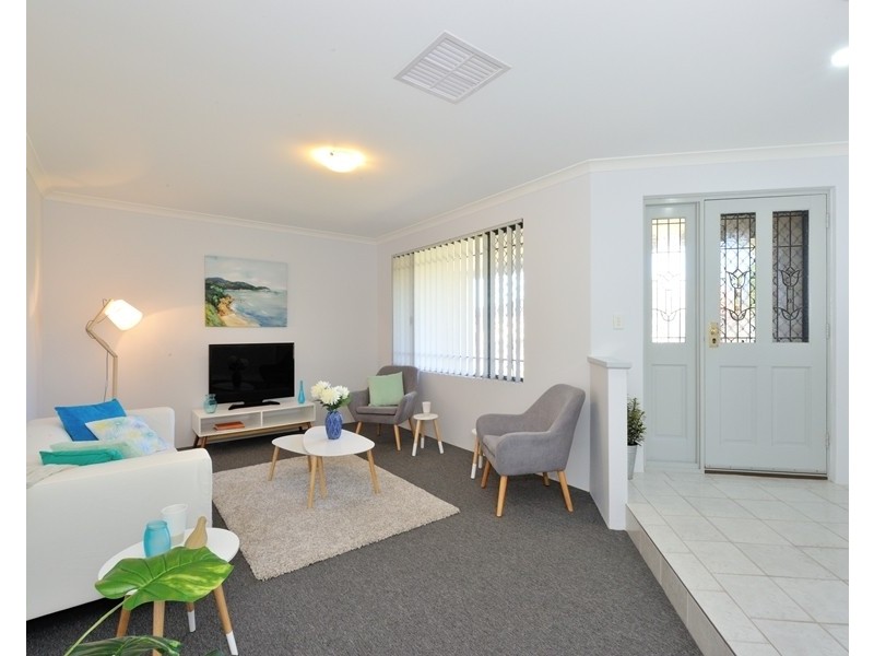 62 Montebourg Meander, Port Kennedy WA 6172