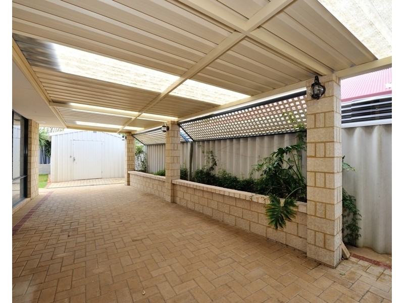 62 Montebourg Meander, Port Kennedy WA 6172