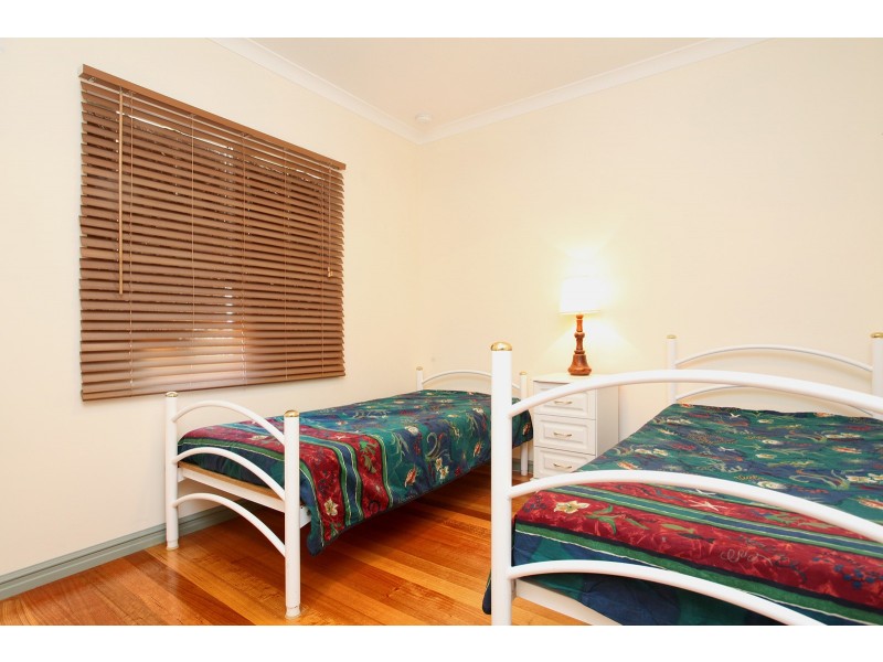 2/3 Leander Street, Falcon WA 6210