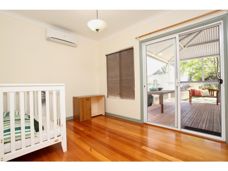 2/3 Leander Street, Falcon WA 6210