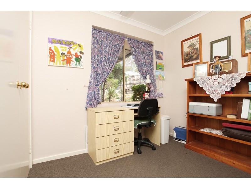 17 Hamersley Street, Toodyay WA 6566