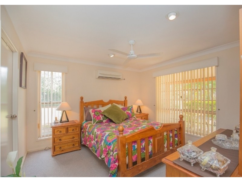 16 Billabong Drive, Gooburrum QLD 4670