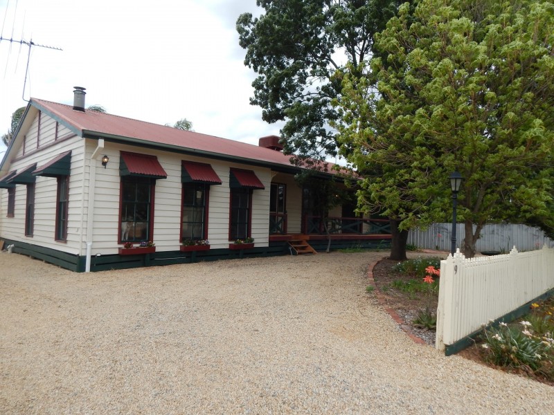 9 Mallon Street, Tungamah VIC 3728