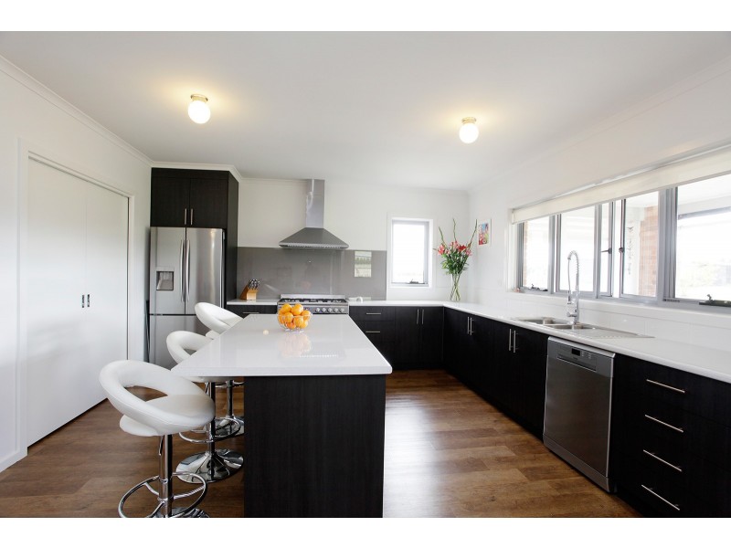 105 Blakeville Road, Ballan VIC 3342