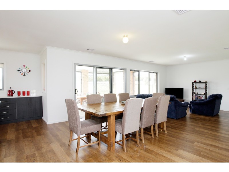 105 Blakeville Road, Ballan VIC 3342