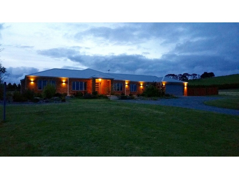 105 Blakeville Road, Ballan VIC 3342