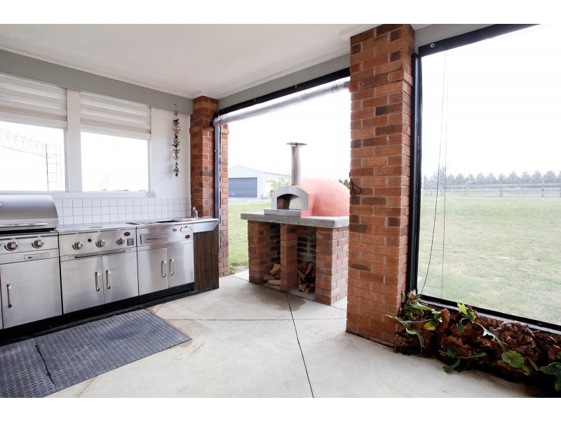 105 Blakeville Road, Ballan VIC 3342