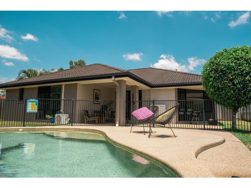 10 Broxbourne Place, Oxenford QLD 4210