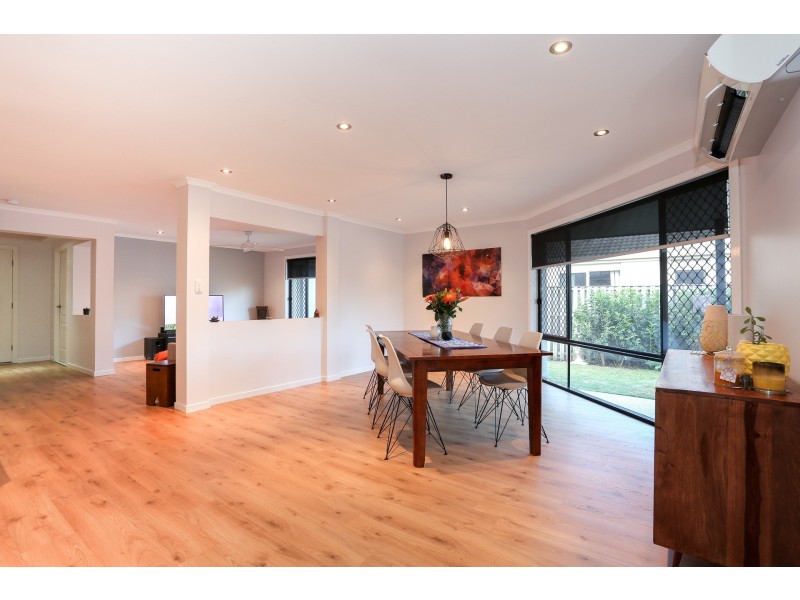 10 Broxbourne Place, Oxenford QLD 4210