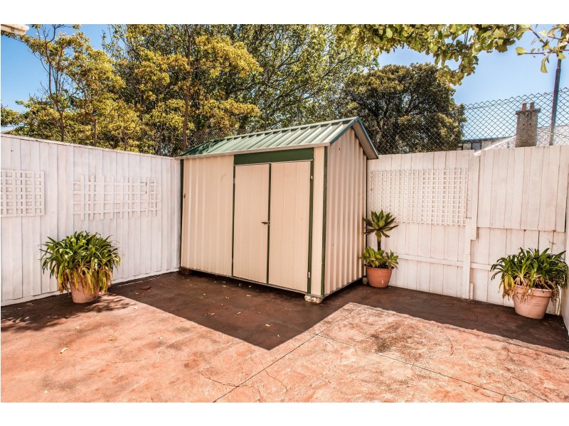 10 Normandy Road, Elwood VIC 3184