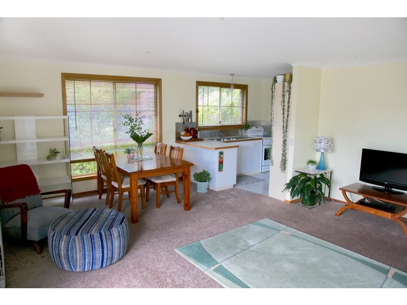 5/2-4 Broadby  Drive, Lenah Valley TAS 7008