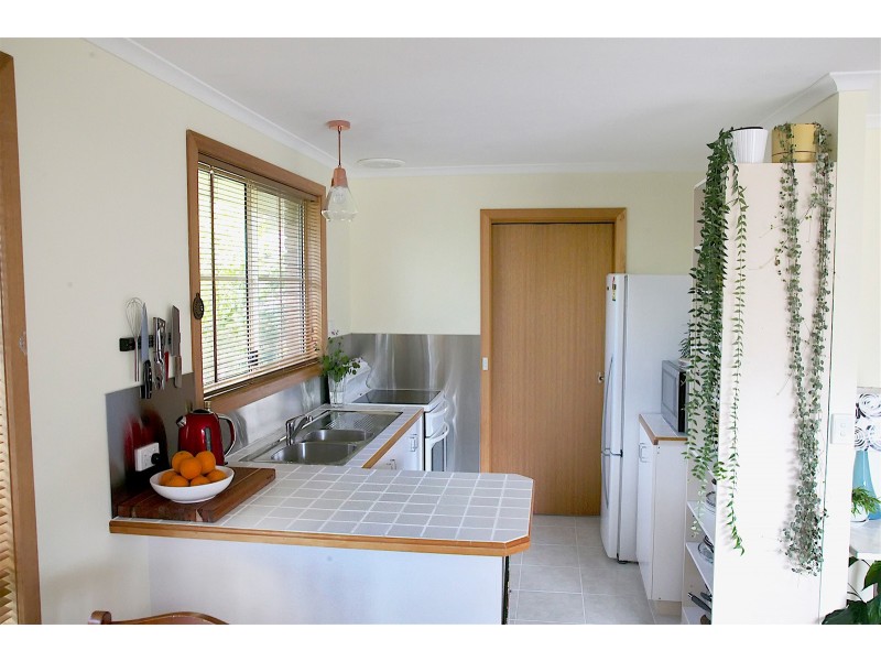 5/2-4 Broadby  Drive, Lenah Valley TAS 7008