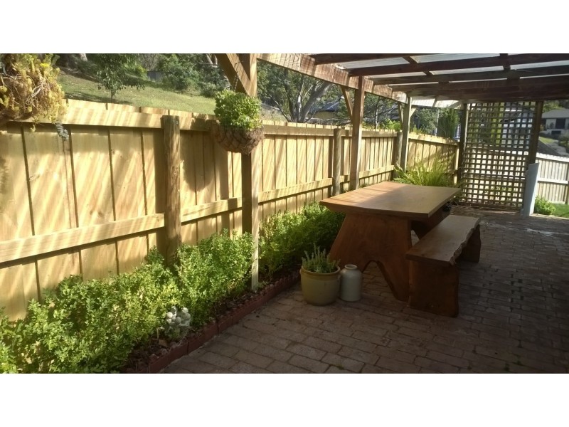 5/2-4 Broadby  Drive, Lenah Valley TAS 7008