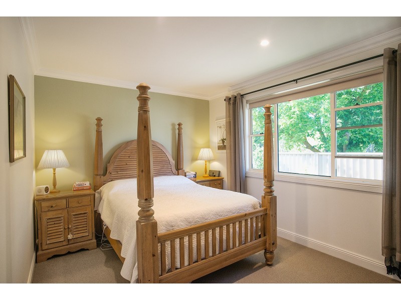 30 Queen Street, Blayney NSW 2799