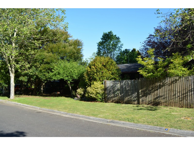 14 Jordan Court, Rawson VIC 3825