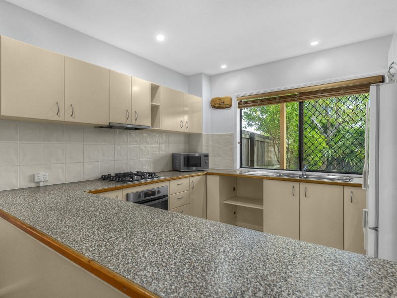 2/23 Abuklea St, Wilston QLD 4051