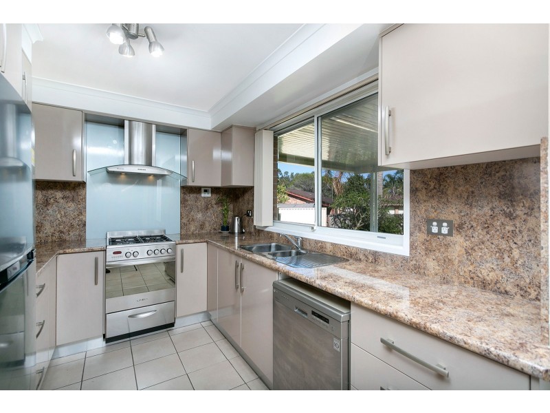 4 Wilga Close, Albion Park Rail NSW 2527