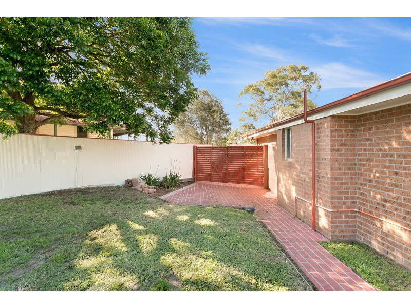 4 Wilga Close, Albion Park Rail NSW 2527