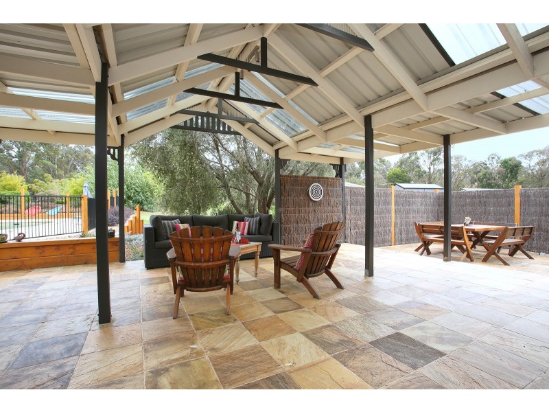 5 Inverness Crt, Somerville VIC 3912