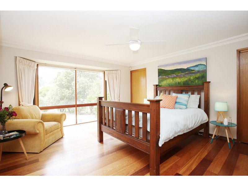 5 Inverness Crt, Somerville VIC 3912