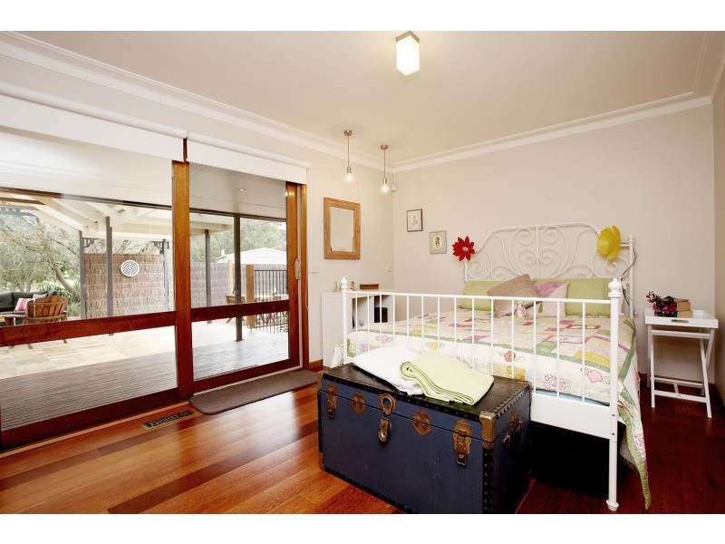 5 Inverness Crt, Somerville VIC 3912