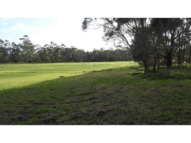 295 Beaconsfield – Emerald Rd, Beaconsfield VIC 3807