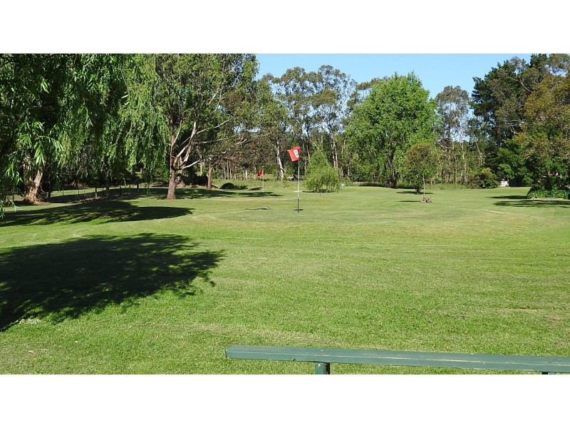 295 Beaconsfield – Emerald Rd, Beaconsfield VIC 3807