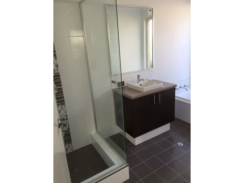 6 Farnese Way, Banksia Grove WA 6031